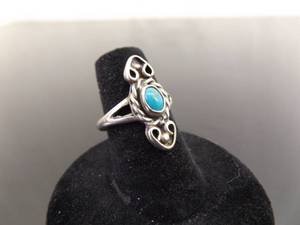 lot 43 image: .925 Sterling Silver Sleeping Beauty Turquoise Cabochon Ring Size 6
