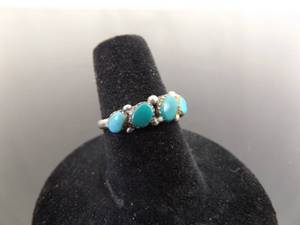 lot 46 image: .925 Sterling Silver Turquoise Ring Size 6