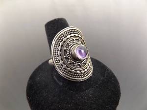 lot 54 image: .925 Sterling Silver Amethyst Cabochon Ring Size 8.5