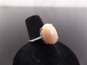 lot 62 image: .925 Sterling Silver Pink Coral Cabochon Ring Size 6.25