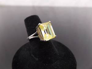 lot 64 image: .925 Sterling Silver Square Cut Citrine Aurora Crystal Ring Size 6.5