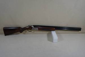 lot 1 image: Browning Miroku Citori Superlight Feather 12 Gauge OverUnder Shotgun