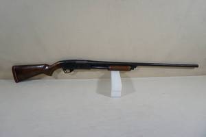 lot 4 image: Springfield Savage 67F 20 Gauge Pump Action Shotgun