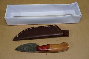 lot 151 image: NEW Custom Damascus Style Skinner Knife with Exotic Wood Handle
