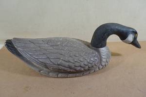 lot 188 image: General Fiber Goose Decoy with Weight