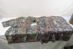 lot 193 image: NEW Cabelas Camo T-Shirts - 2XL