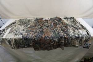 lot 198 image: Cabelas Camo Hunting Shirts - 2XL