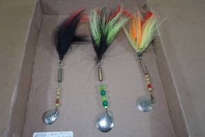 lot 204 image: Bucktail Muskie Spnning Lures