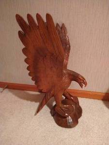lot 109 image: Carved Wooden Eagle