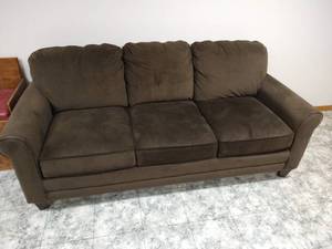 lot 146 image: Brown Sofa