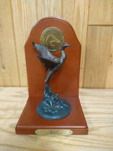 lot 150 image: Ducks Unlimited Figurine