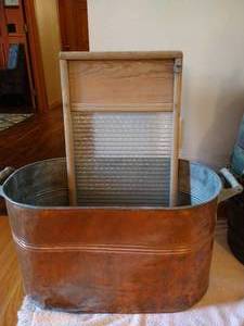 lot 44 image: Washing Tub & Decorative Wash Board