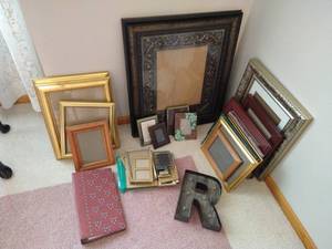 lot 50 image: Picture Frames Lot