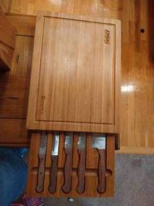 lot 70 image: Cutting Block wKnife Drawer