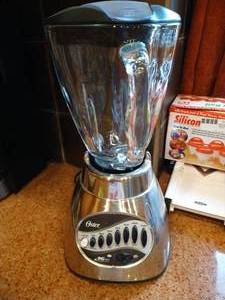 lot 75 image: Oster 16Speed Blender
