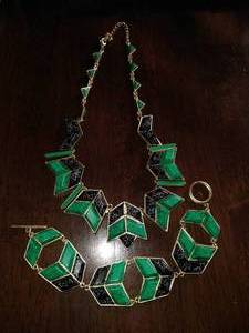 lot 165 image: UND Green, Black & Gold Set