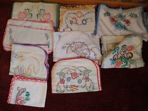 lot 186 image: Vintage Embroidered Dresser Runners