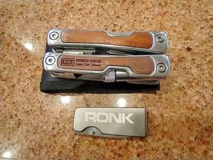 lot 209 image: Multi tool & Small Pocket Knife