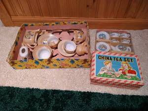 lot 283 image: (3) Vintage Toy Tea Sets