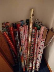 lot 288 image: Huge Wrapping Paper Lot