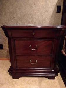 lot 304 image: Broyhill Nightstand