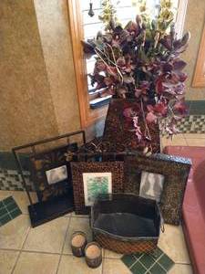 lot 320 image: Decor Lot - Pictures, Basket, Vase, Etc
