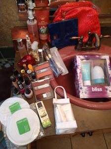 lot 323 image: Womens Beauty Lot - Perfume, Makeup, Etc
