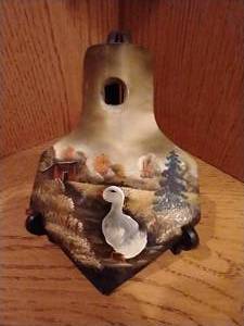 lot 344 image: Small Hand-Painted Tool - Ducks