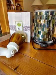 lot 363 image: Scentsy Adelaide Wall Plug & Standalone Wax Warmer