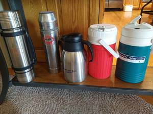 lot 373 image: Thermos Lot