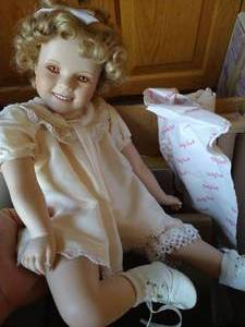 lot 396 image: Danbury Mint Shirley Temple Toddler Doll