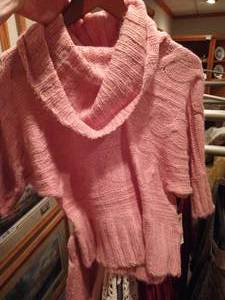 lot 417 image: (13) Ladies Tops - All New
