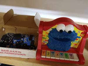 lot 426 image: Vintage Sesame Street Piano & Mickey Mouse Dominos