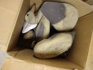 lot 427 image: Box of Vintage Victor Duck Decoys