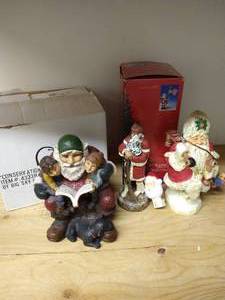 lot 454 image: Santa Claus Lot