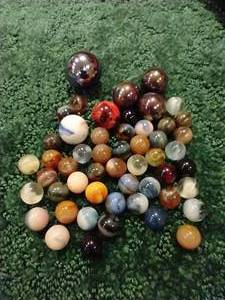 lot 464 image: Lot of Marbles
