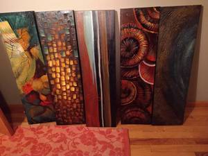 lot 519 image: Wall Hangings