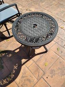 lot 535 image: Patio Table Firepit