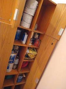 lot 584 image: Top & Bottom Cabinet Contents