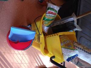 lot 593 image: Mop Bucket & New Mop Heads