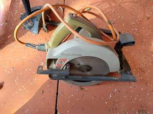 lot 606 image: Black & Decker Circular Saw & Angle
