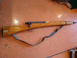 lot 615 image: Parris MFG CO. Bolt Action Rifle