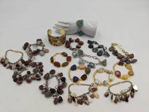 16 Stunning Hand-Crafted Bracelets