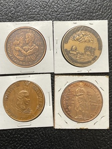 Lot of 4 Tokens