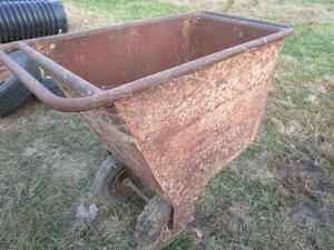 Metal feed cart, Mosdal 22Wx42Lx3...