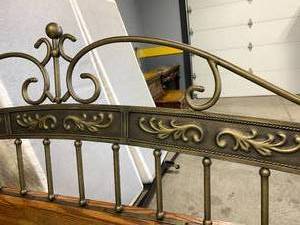 lot 14 image: Wood and Metal Queen Bed