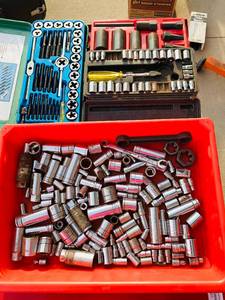 lot 116 image: Sockets, Tap and Die Set, etc