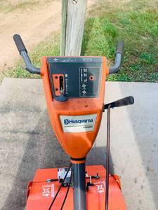 lot 119 image: Huskvarna Tiller
