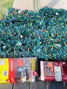 lot 145 image: Holiday Lights