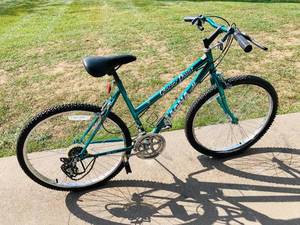 lot 151 image: 24 inch Bicycle